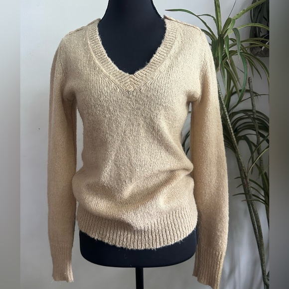 J.CREW tan wool vneck sweater Small pearl buttons - Picture 1 of 8